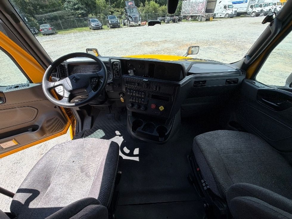 Sleeper Tractor-Heavy Duty Tractors-International-2022-LT625-Atlanta (Forest Park)-GA-344,692\n\t\tmiles-$ 65,750 - Image 12