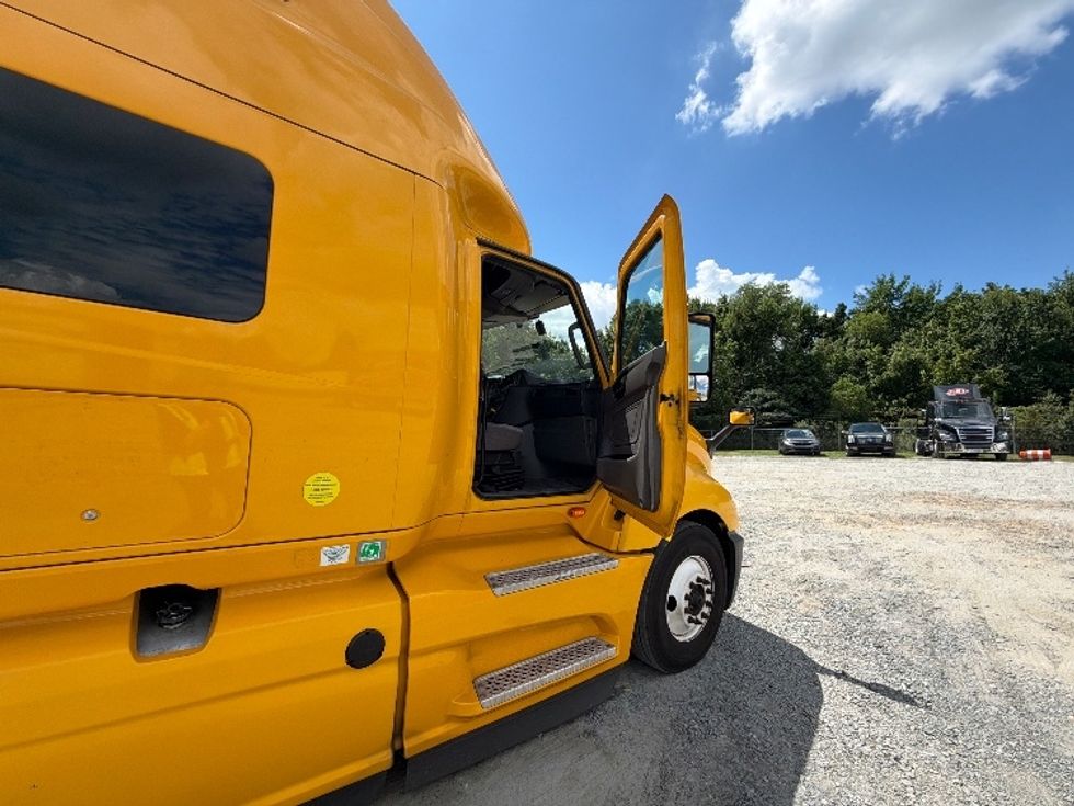 Sleeper Tractor-Heavy Duty Tractors-International-2022-LT625-Atlanta (Forest Park)-GA-344,692\n\t\tmiles-$ 65,750 - Image 13