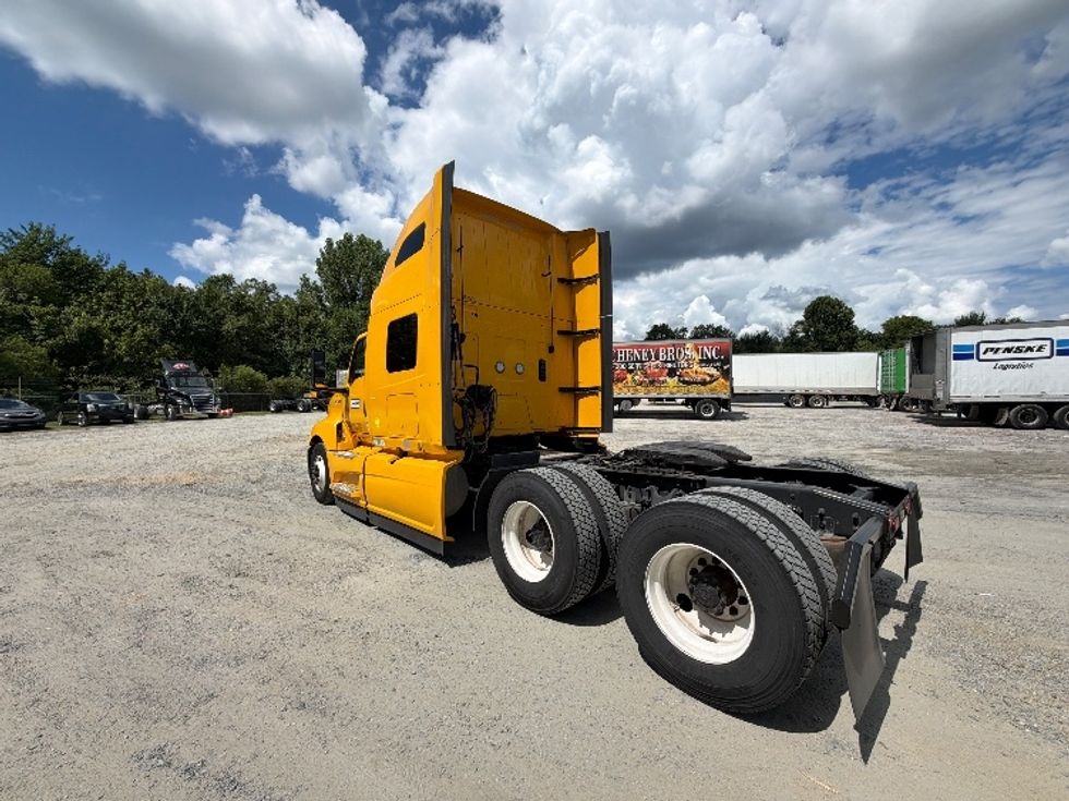 Sleeper Tractor-Heavy Duty Tractors-International-2022-LT625-Atlanta (Forest Park)-GA-344,692\n\t\tmiles-$ 65,750 - Image 5