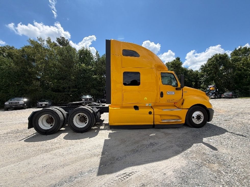 Sleeper Tractor-Heavy Duty Tractors-International-2022-LT625-Atlanta (Forest Park)-GA-344,692\n\t\tmiles-$ 65,750 - Image 8