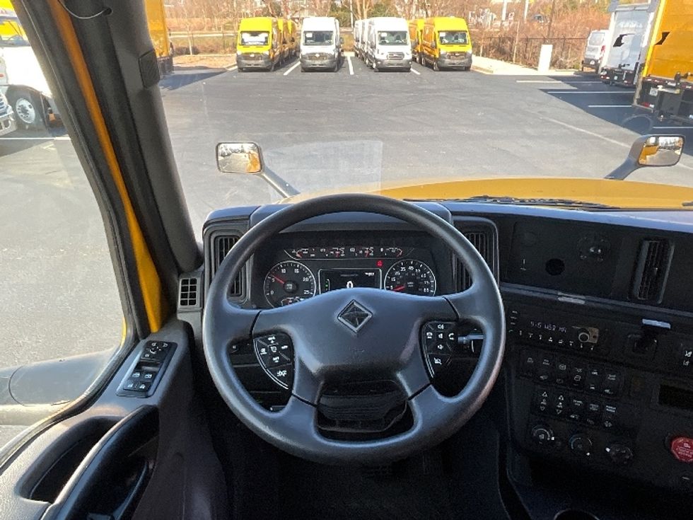 Sleeper Tractor-Heavy Duty Tractors-International-2022-LT625-Atlanta (Forest Park)-GA-655,987\n\t\tmiles-$ 31,750 - Image 11