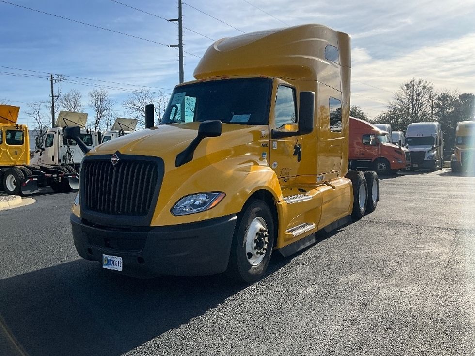Sleeper Tractor-Heavy Duty Tractors-International-2022-LT625-Atlanta (Forest Park)-GA-655,987\n\t\tmiles-$ 31,750 - Image 3