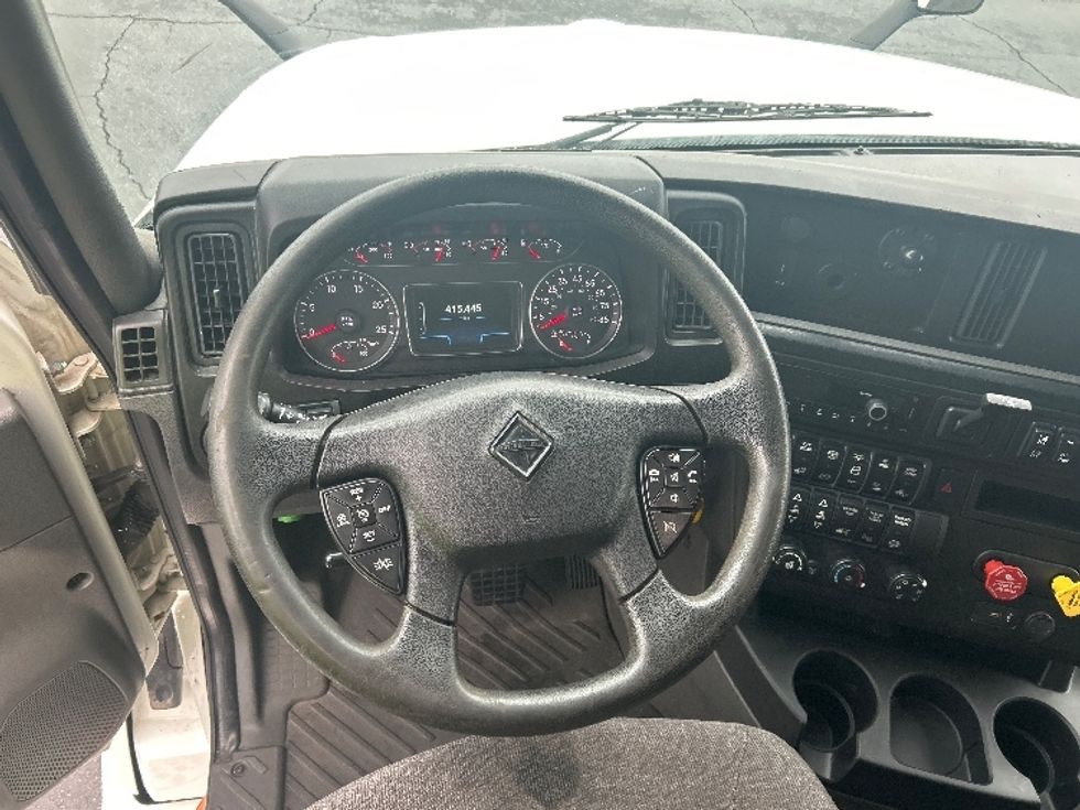 Sleeper Tractor-Heavy Duty Tractors-International-2022-LT625-Atlanta-GA-415,446\n\t\tmiles-$ 61,500 - Image 11