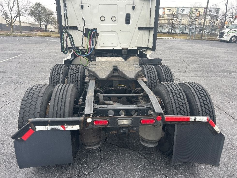 Sleeper Tractor-Heavy Duty Tractors-International-2022-LT625-Atlanta-GA-415,446\n\t\tmiles-$ 61,500 - Image 6