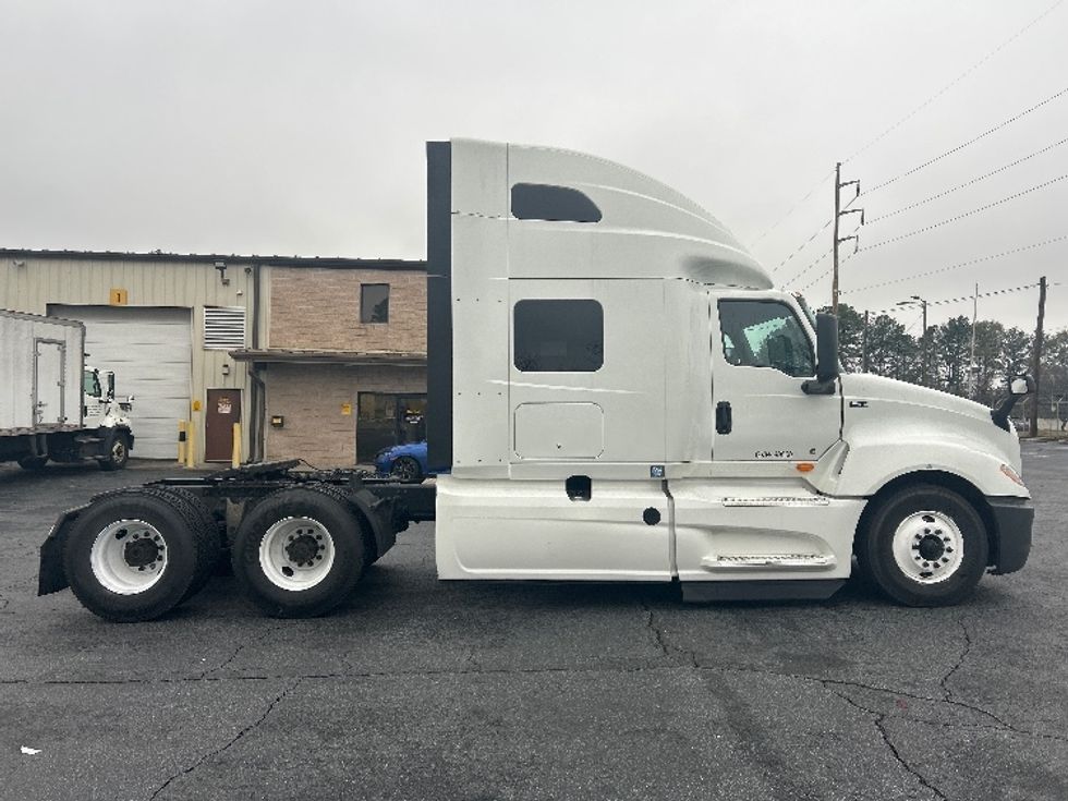 Sleeper Tractor-Heavy Duty Tractors-International-2022-LT625-Atlanta-GA-415,446\n\t\tmiles-$ 61,500 - Image 8