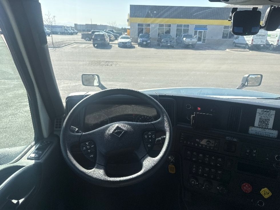 Sleeper Tractor-Heavy Duty Tractors-International-2022-LT625-Aurora-CO-455,657\n\t\tmiles-$ 72,000 - Image 11