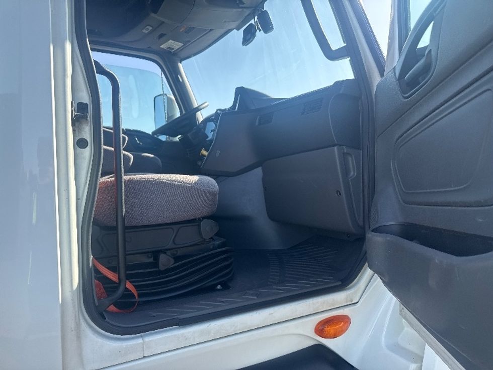 Sleeper Tractor-Heavy Duty Tractors-International-2022-LT625-Aurora-CO-455,657\n\t\tmiles-$ 72,000 - Image 13