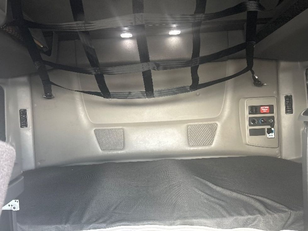 Sleeper Tractor-Heavy Duty Tractors-International-2022-LT625-Aurora-CO-455,657\n\t\tmiles-$ 72,000 - Image 16