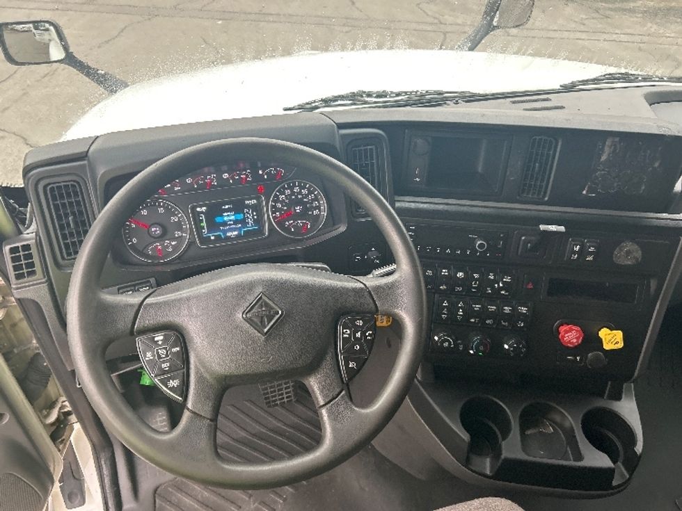 Sleeper Tractor-Heavy Duty Tractors-International-2022-LT625-Austin-TX-429,871\n\t\tmiles-$ 60,250 - Image 11