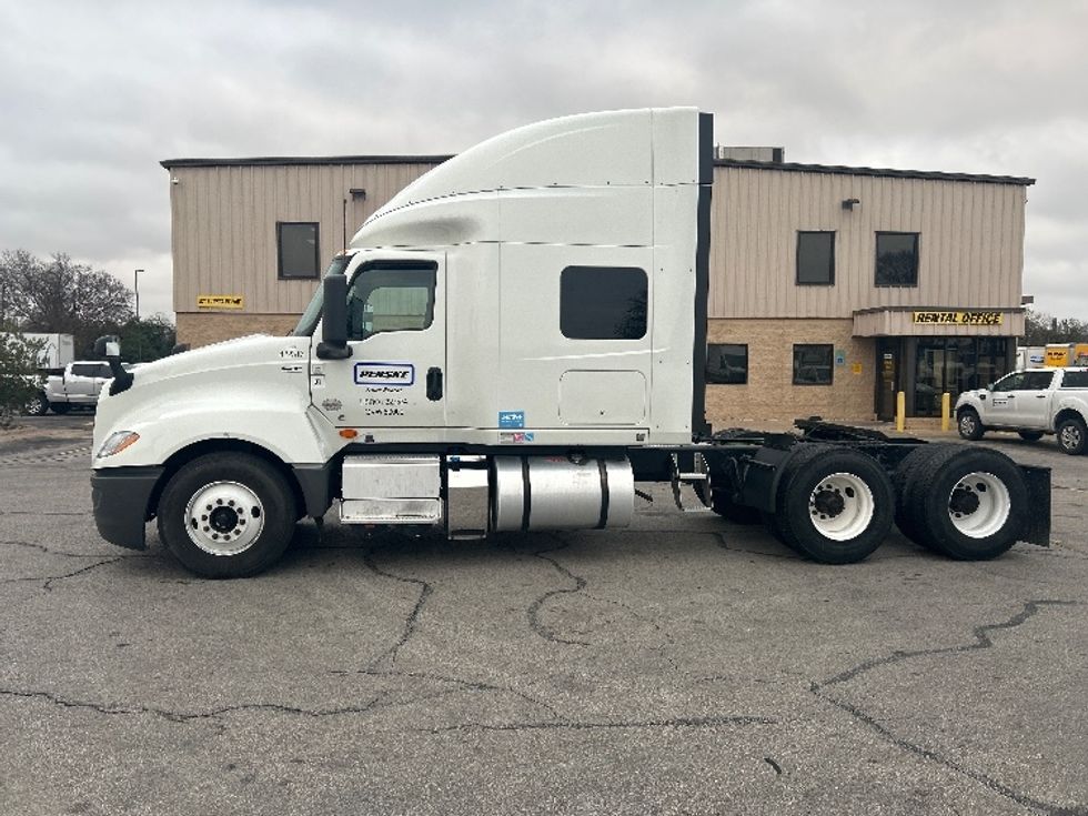 Sleeper Tractor-Heavy Duty Tractors-International-2022-LT625-Austin-TX-429,871\n\t\tmiles-$ 60,250 - Image 4