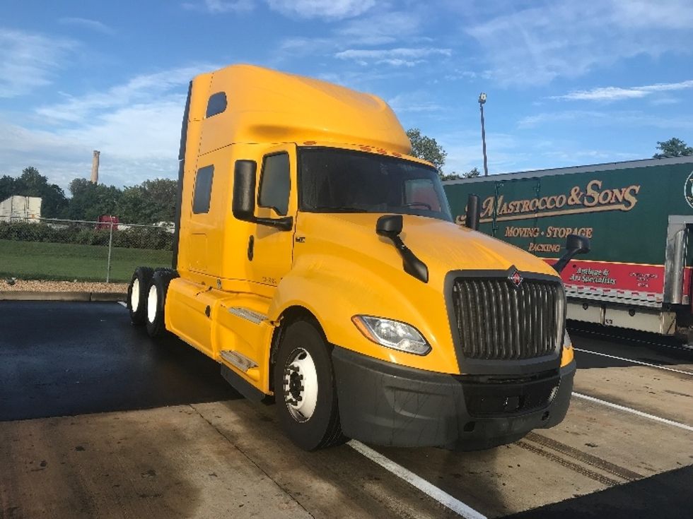 Sleeper Tractor-Heavy Duty Tractors-International-2022-LT625-Bensalem-PA-374,226\n\t\tmiles-$ 61,500 - Image 1