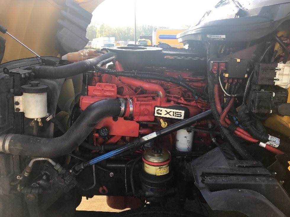 Sleeper Tractor-Heavy Duty Tractors-International-2022-LT625-Bensalem-PA-374,226\n\t\tmiles-$ 61,500 - Image 21