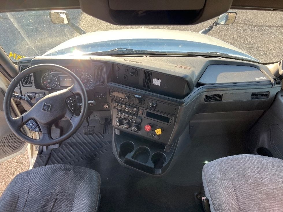 Sleeper Tractor-Heavy Duty Tractors-International-2022-LT625-Billings-MT-405,513\n\t\tmiles-$ 71,500 - Image 12