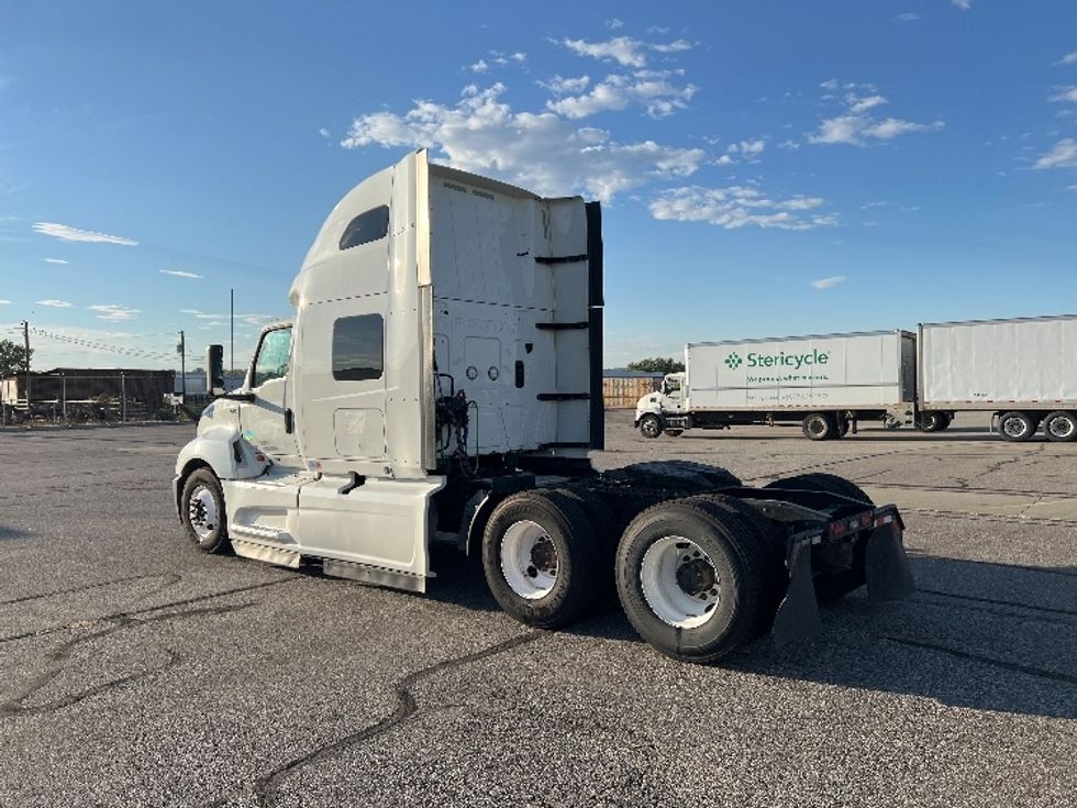 Sleeper Tractor-Heavy Duty Tractors-International-2022-LT625-Billings-MT-405,513\n\t\tmiles-$ 71,500 - Image 5