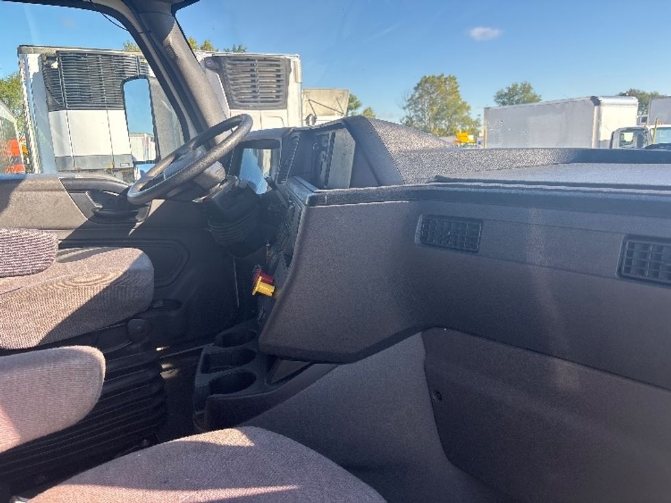 Sleeper Tractor-Heavy Duty Tractors-International-2022-LT625-Brooklyn Park-MN-396,146\n\t\tmiles-$ 63,500 - Image 15