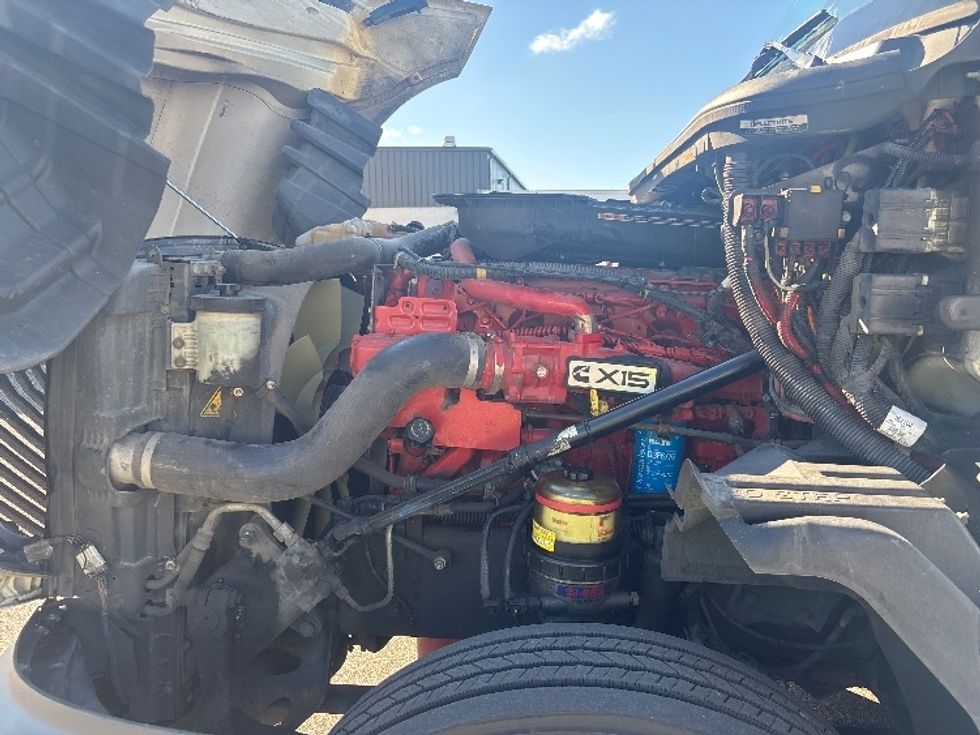 Sleeper Tractor-Heavy Duty Tractors-International-2022-LT625-Brooklyn Park-MN-396,146\n\t\tmiles-$ 63,500 - Image 21