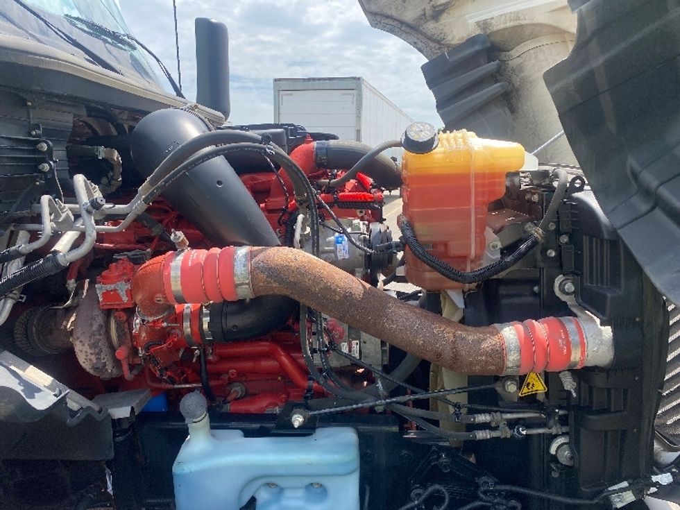 Sleeper Tractor-Heavy Duty Tractors-International-2022-LT625-Brooklyn Park-MN-477,200\n\t\tmiles-$ 62,500 - Image 20