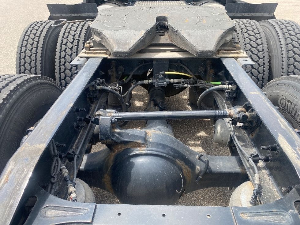 Sleeper Tractor-Heavy Duty Tractors-International-2022-LT625-Brooklyn Park-MN-477,200\n\t\tmiles-$ 62,500 - Image 6