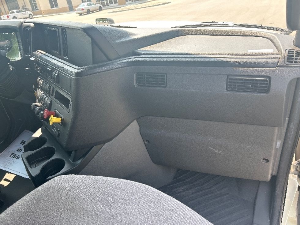 Sleeper Tractor-Heavy Duty Tractors-International-2022-LT625-Byron Center-MI-501,480\n\t\tmiles-$ 46,250 - Image 14