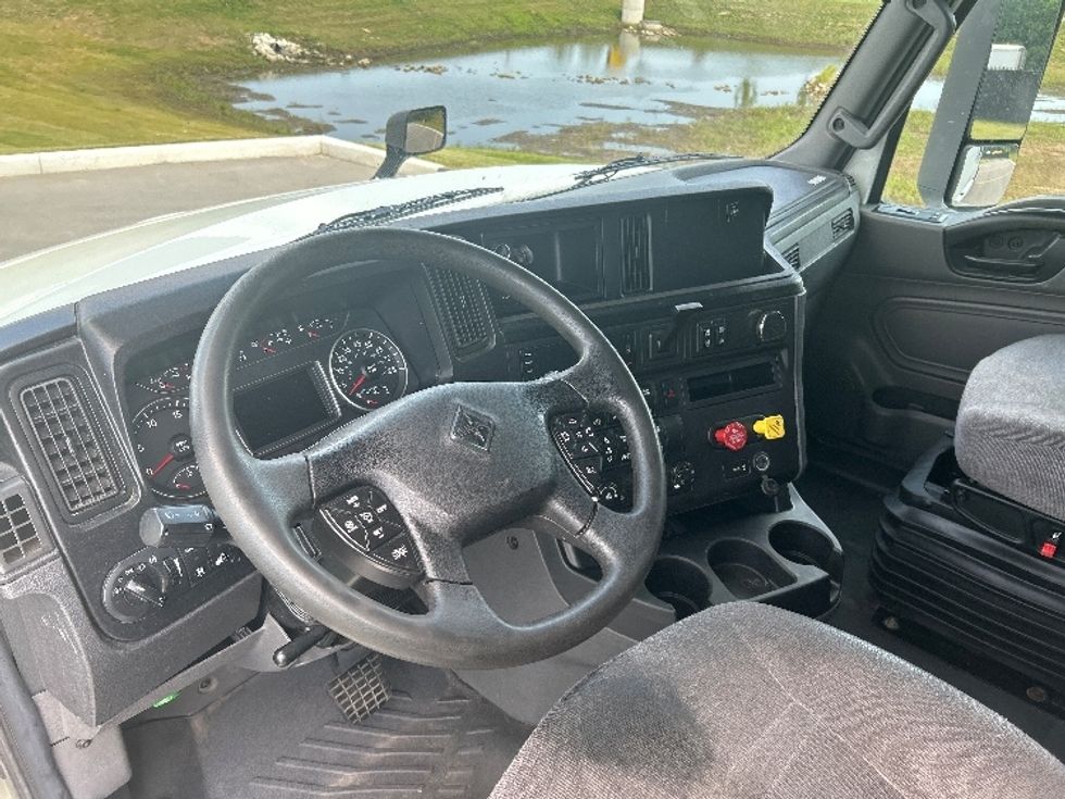 Sleeper Tractor-Heavy Duty Tractors-International-2022-LT625-Byron Center-MI-501,582\n\t\tmiles-$ 46,250 - Image 10