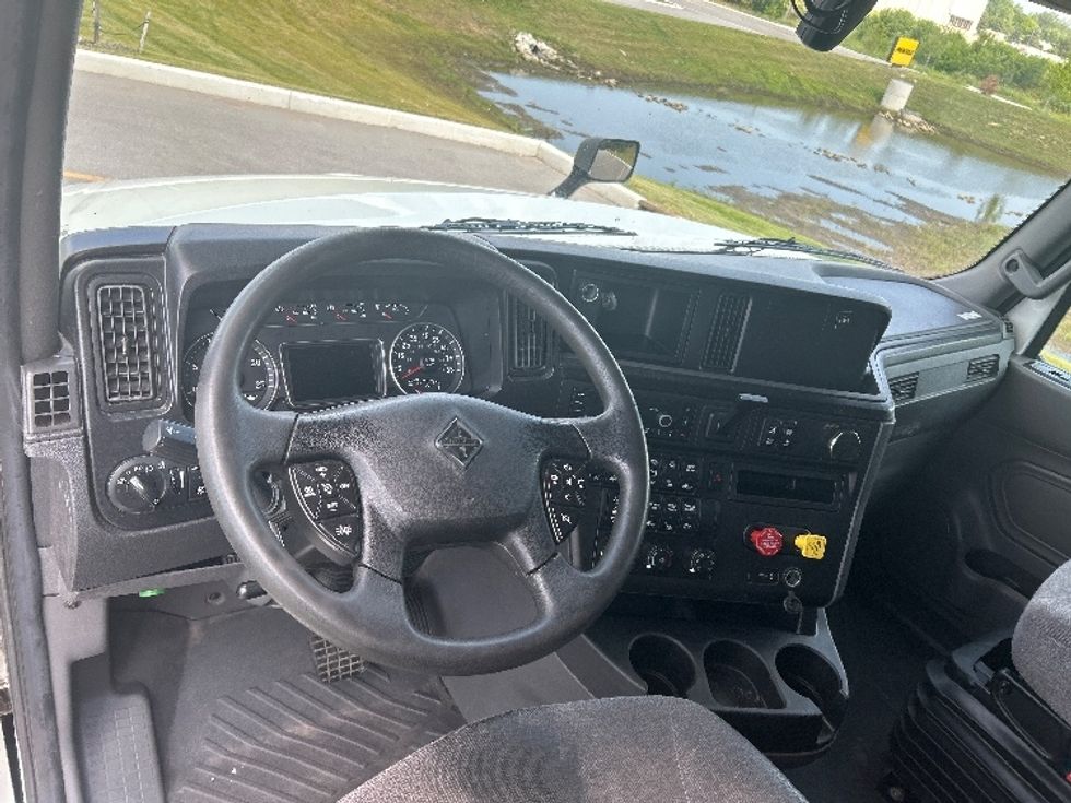Sleeper Tractor-Heavy Duty Tractors-International-2022-LT625-Byron Center-MI-501,582\n\t\tmiles-$ 46,250 - Image 11
