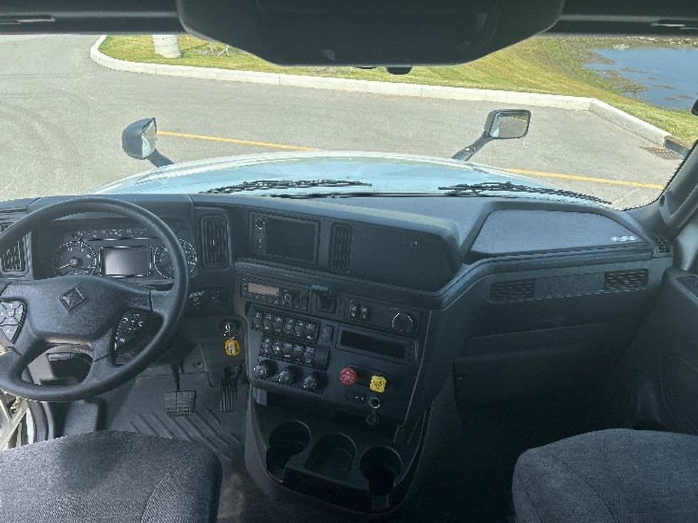 Sleeper Tractor-Heavy Duty Tractors-International-2022-LT625-Byron Center-MI-501,582\n\t\tmiles-$ 46,250 - Image 12