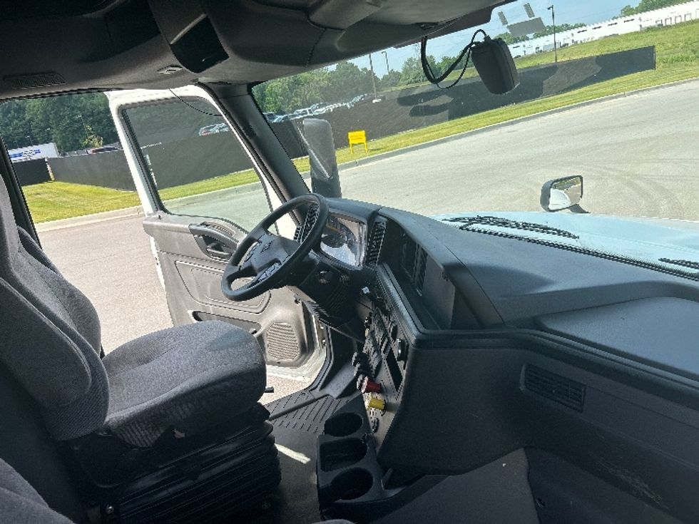 Sleeper Tractor-Heavy Duty Tractors-International-2022-LT625-Byron Center-MI-501,582\n\t\tmiles-$ 46,250 - Image 15