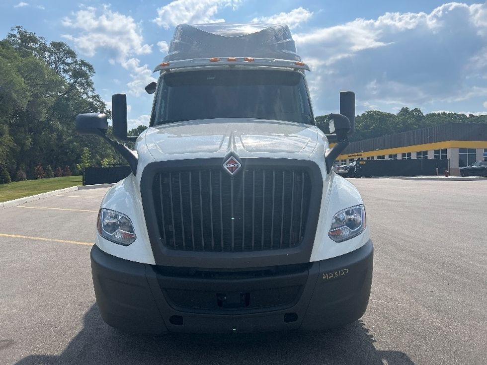 Sleeper Tractor-Heavy Duty Tractors-International-2022-LT625-Byron Center-MI-501,582\n\t\tmiles-$ 46,250 - Image 2