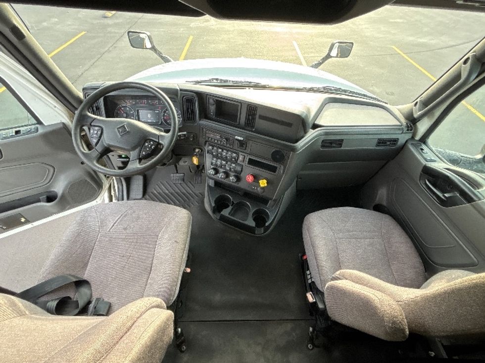 Sleeper Tractor-Heavy Duty Tractors-International-2022-LT625-Byron Center-MI-537,233\n\t\tmiles-$ 40,750 - Image 12