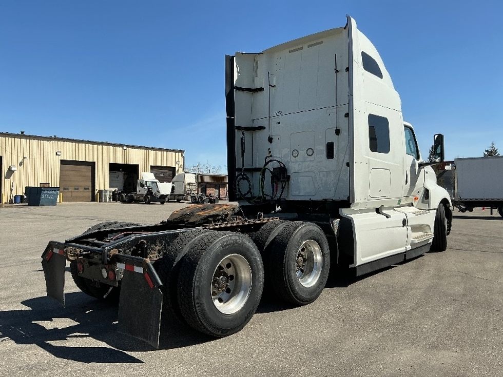Sleeper Tractor-Heavy Duty Tractors-International-2022-LT625-Calgary-AB-733,653\n\t\tkm-$ 76,000 - Image 7