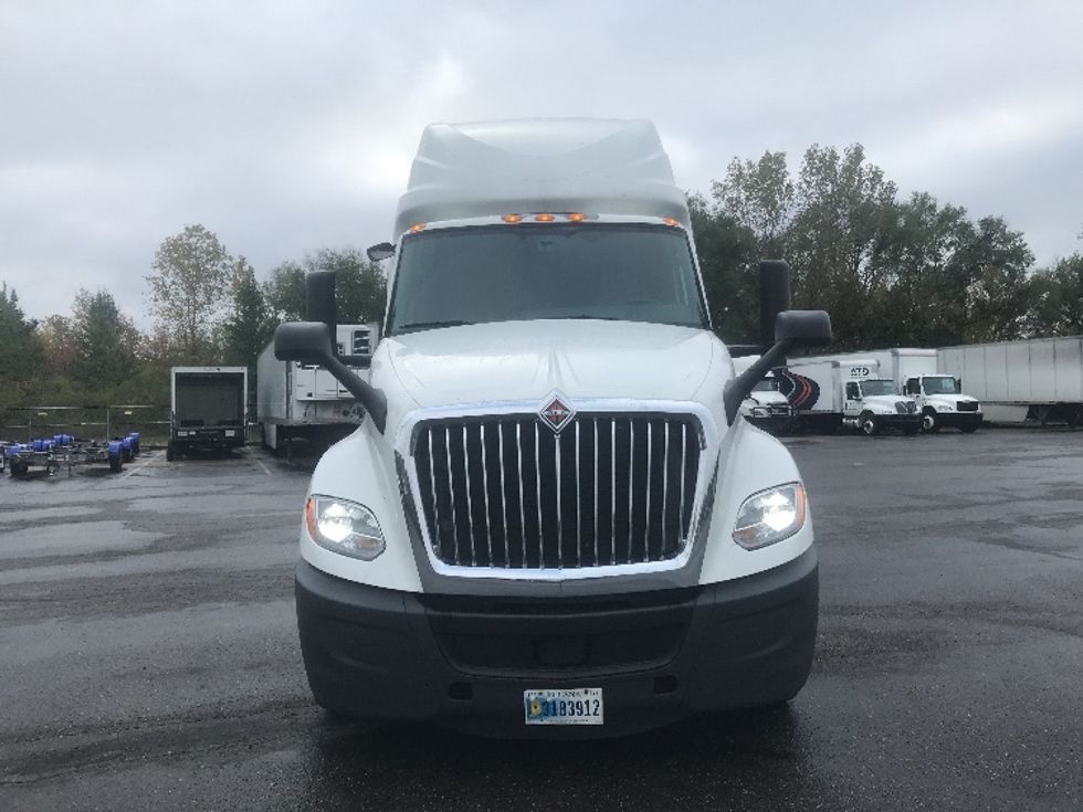 Sleeper Tractor-Heavy Duty Tractors-International-2022-LT625-Canton-OH-463,621\n\t\tmiles-$ 65,250 - Image 2