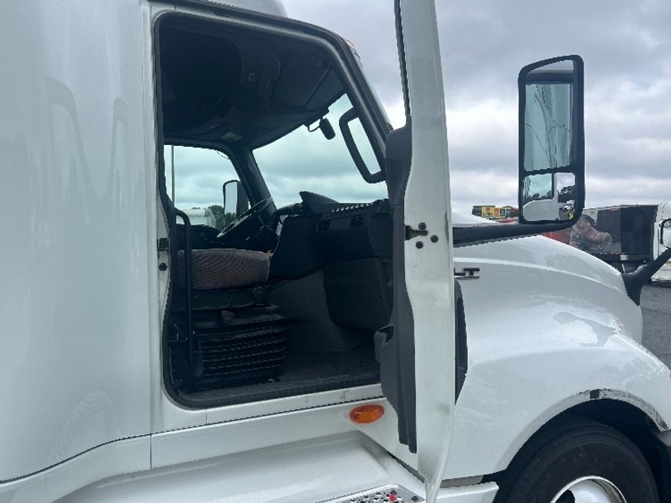 Sleeper Tractor-Heavy Duty Tractors-International-2022-LT625-Charlotte-NC-478,396\n\t\tmiles-$ 57,500 - Image 13
