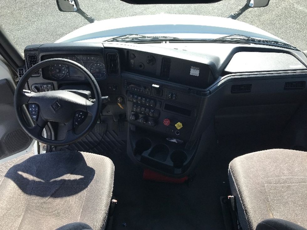 Sleeper Tractor-Heavy Duty Tractors-International-2022-LT625-Charlotte-NC-513,504\n\t\tmiles-$ 71,750 - Image 12
