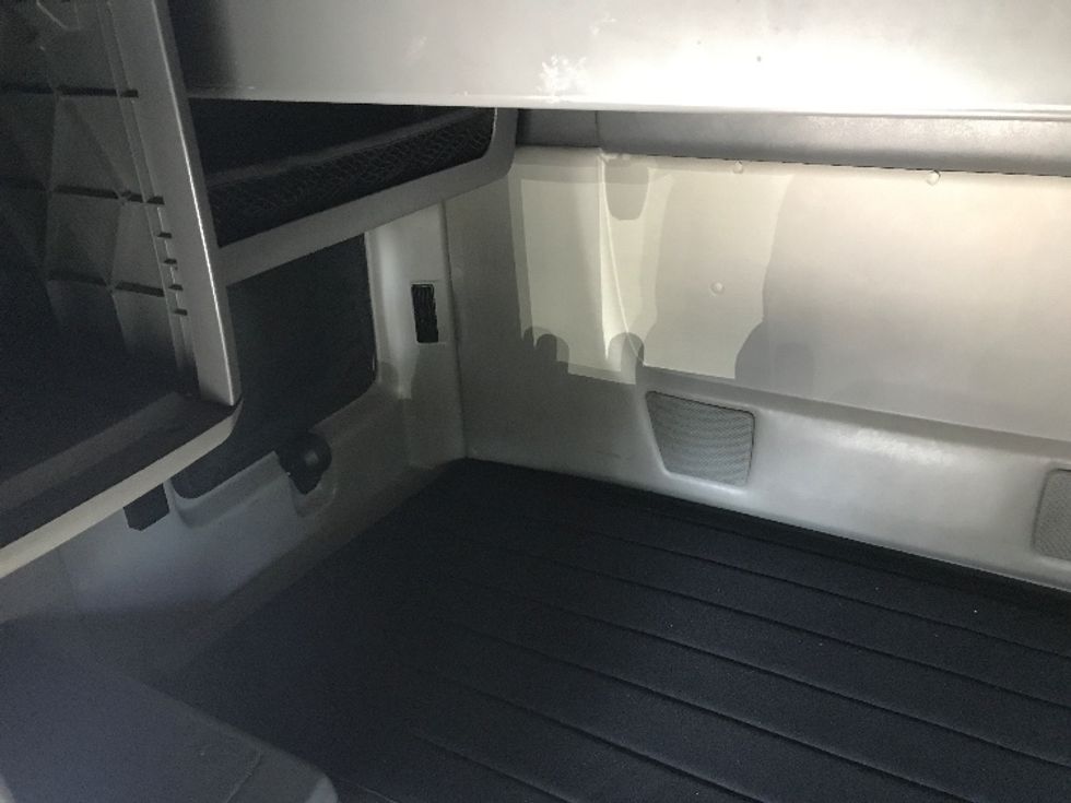 Sleeper Tractor-Heavy Duty Tractors-International-2022-LT625-Charlotte-NC-513,504\n\t\tmiles-$ 71,750 - Image 16