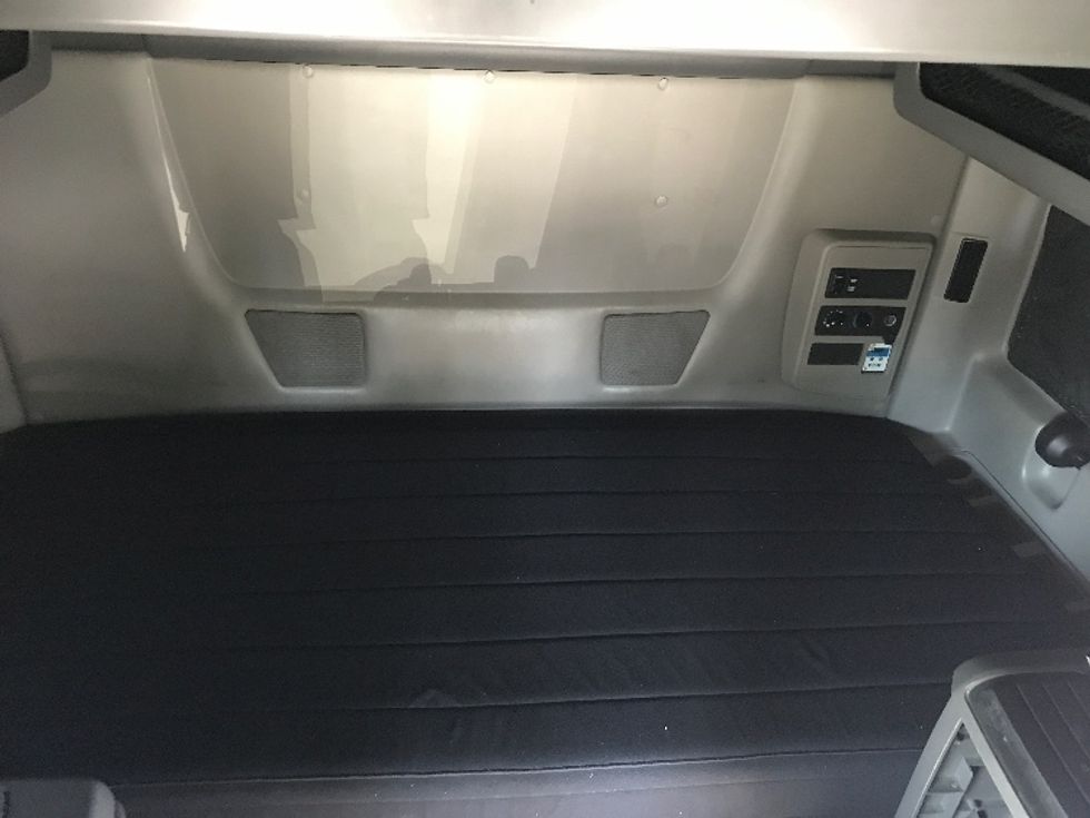 Sleeper Tractor-Heavy Duty Tractors-International-2022-LT625-Charlotte-NC-513,504\n\t\tmiles-$ 71,750 - Image 17