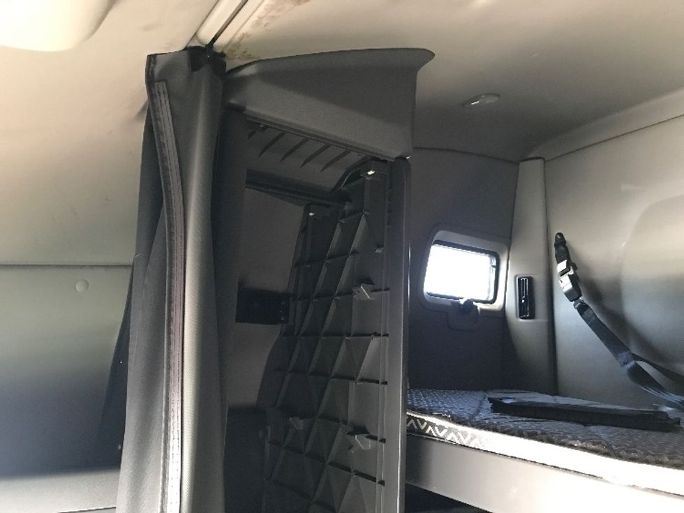 Sleeper Tractor-Heavy Duty Tractors-International-2022-LT625-Charlotte-NC-513,504\n\t\tmiles-$ 71,750 - Image 22