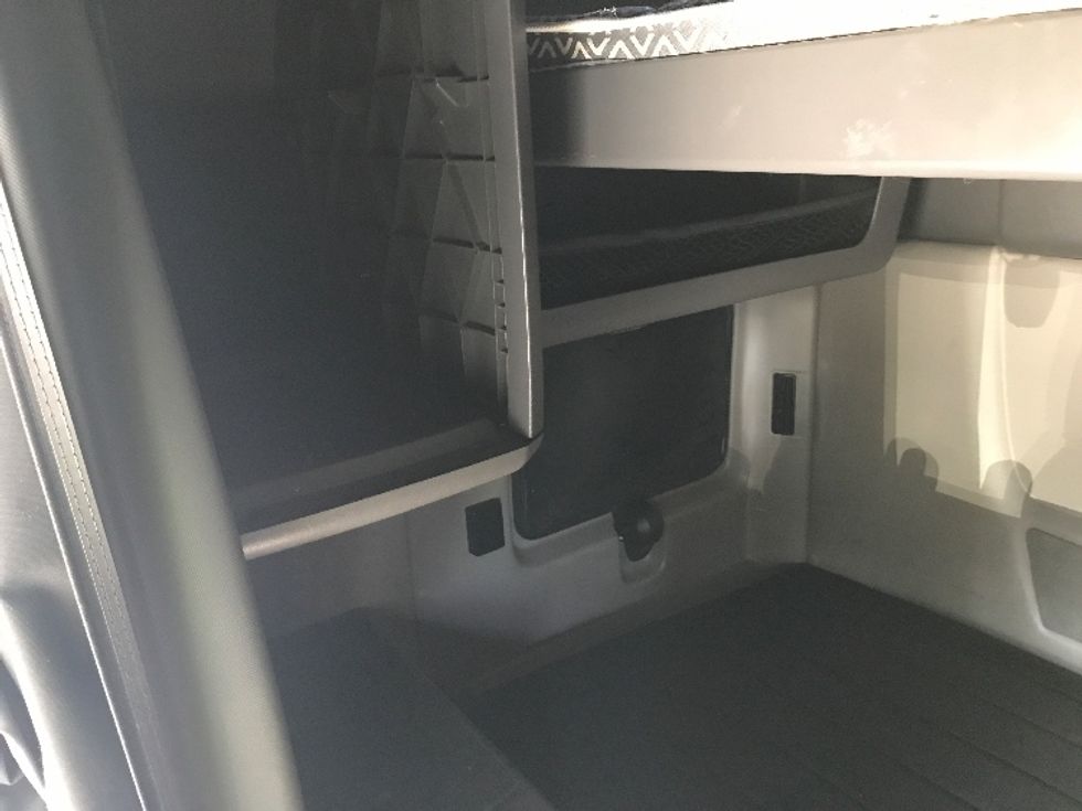 Sleeper Tractor-Heavy Duty Tractors-International-2022-LT625-Charlotte-NC-513,504\n\t\tmiles-$ 71,750 - Image 23