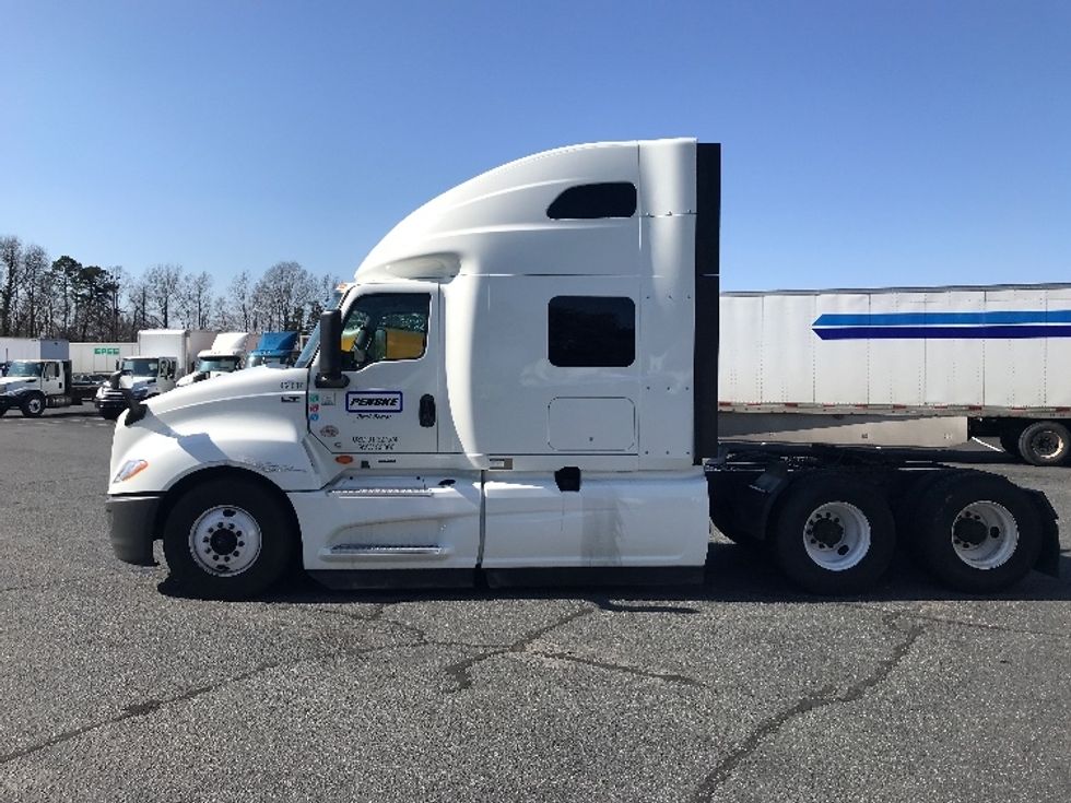 Sleeper Tractor-Heavy Duty Tractors-International-2022-LT625-Charlotte-NC-513,504\n\t\tmiles-$ 71,750 - Image 4