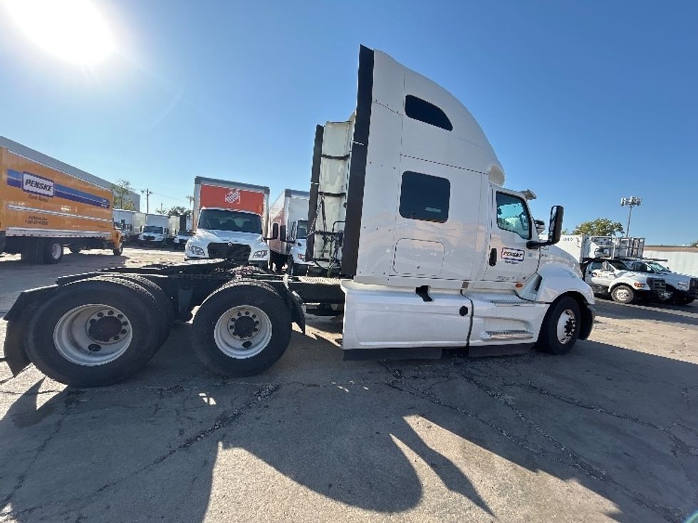 Sleeper Tractor-Heavy Duty Tractors-International-2022-LT625-Chicago (Melrose Park)-IL-245,295\n\t\tmiles-$ 77,000 - Image 8