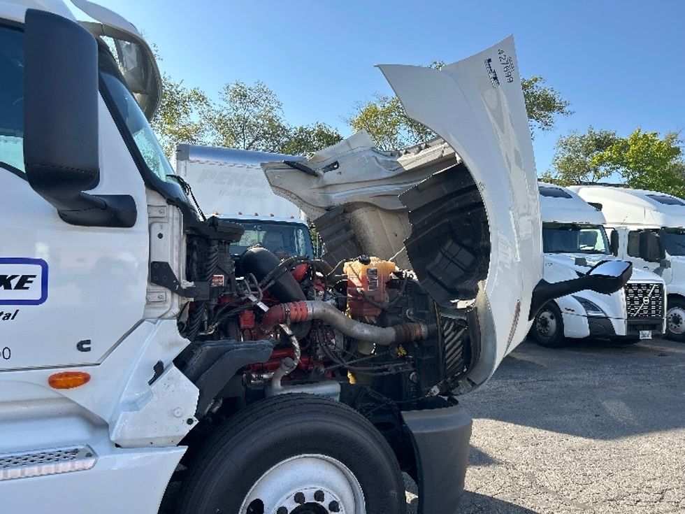 Sleeper Tractor-Heavy Duty Tractors-International-2022-LT625-Chicago (Melrose Park)-IL-329,216\n\t\tmiles-$ 68,000 - Image 20