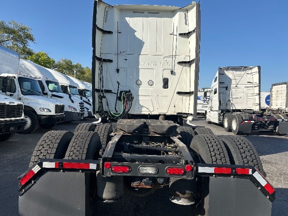 Sleeper Tractor-Heavy Duty Tractors-International-2022-LT625-Chicago (Melrose Park)-IL-329,216\n\t\tmiles-$ 68,000 - Image 6