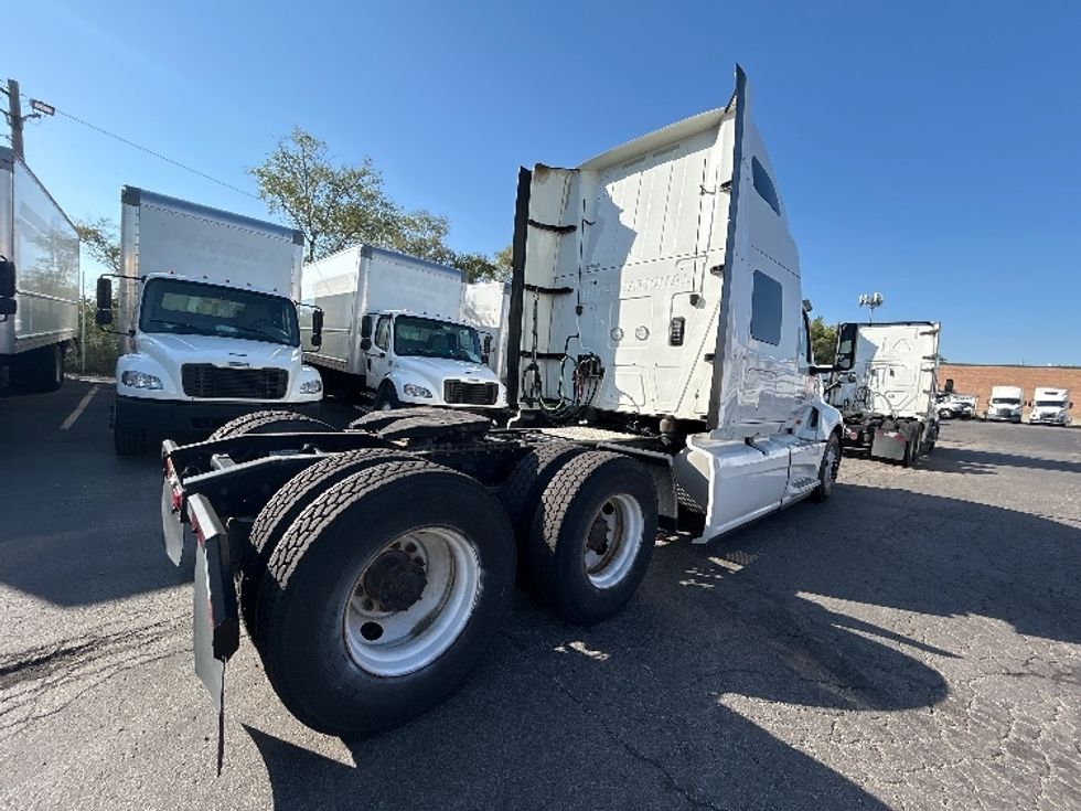 Sleeper Tractor-Heavy Duty Tractors-International-2022-LT625-Chicago (Melrose Park)-IL-329,216\n\t\tmiles-$ 68,000 - Image 7