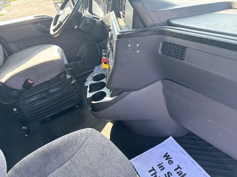 Sleeper Tractor-Heavy Duty Tractors-International-2022-LT625-Chino-CA-406,448\n\t\tmiles-$ 73,000 - Image 15