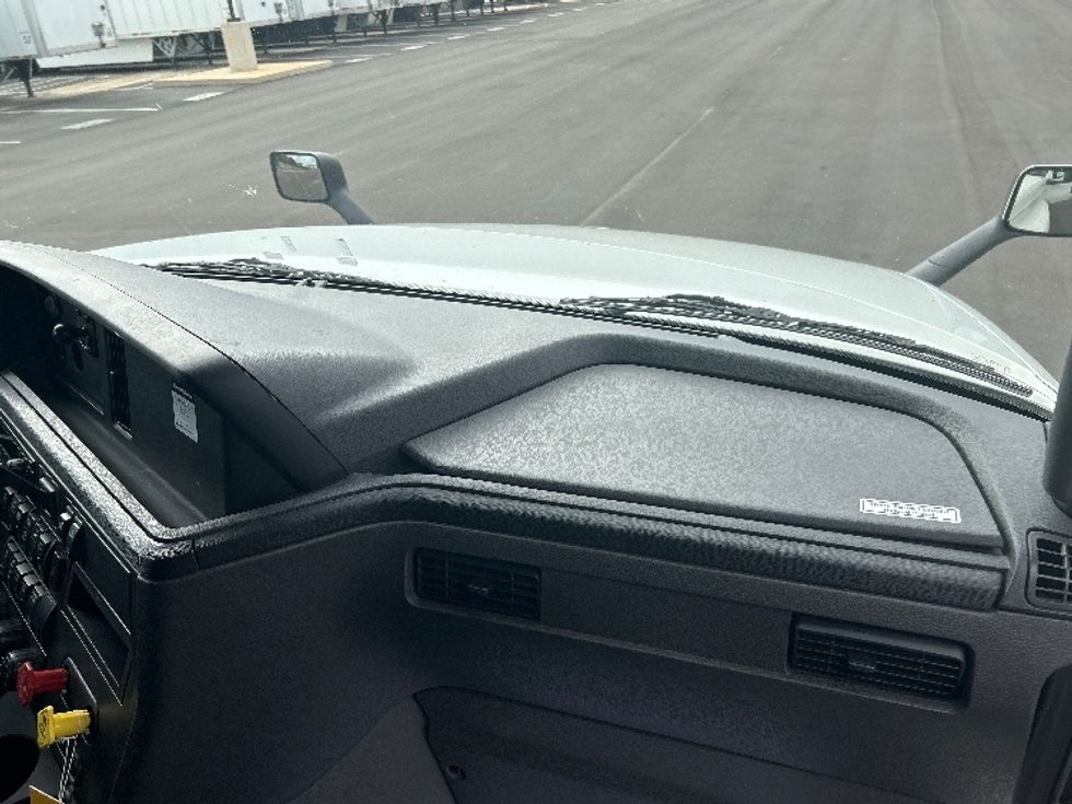 Sleeper Tractor-Heavy Duty Tractors-International-2022-LT625-Concord-NC-326,659\n\t\tmiles-$ 70,750 - Image 14