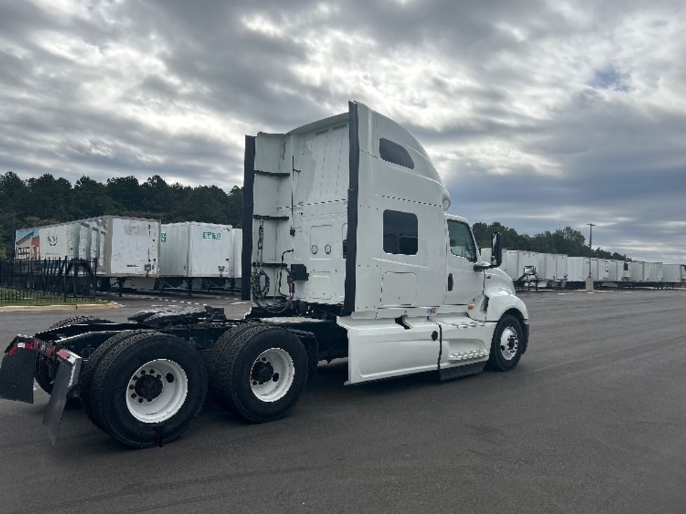 Sleeper Tractor-Heavy Duty Tractors-International-2022-LT625-Concord-NC-326,659\n\t\tmiles-$ 70,750 - Image 7