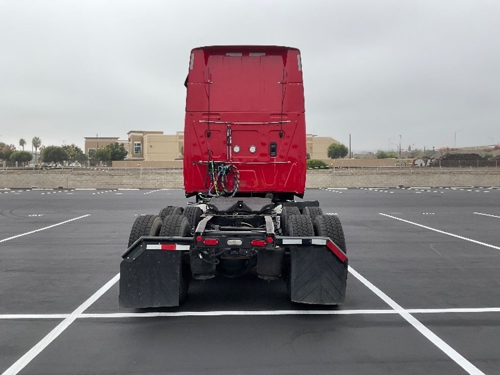 Sleeper Tractor-Heavy Duty Tractors-International-2022-LT625-Corona-CA-438,950\n\t\tmiles-$ 45,500 - Image 6