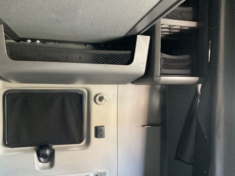 Sleeper Tractor-Heavy Duty Tractors-International-2022-LT625-Corpus Christi-TX-244,681\n\t\tmiles-$ 79,250 - Image 18