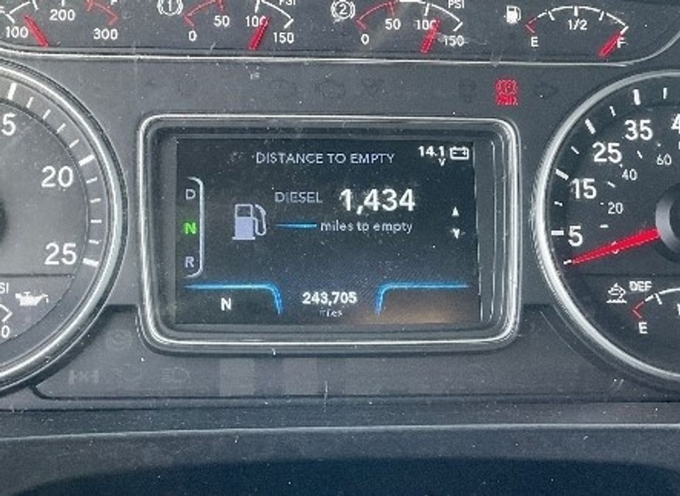 Sleeper Tractor-Heavy Duty Tractors-International-2022-LT625-Corpus Christi-TX-244,681\n\t\tmiles-$ 79,250 - Image 25