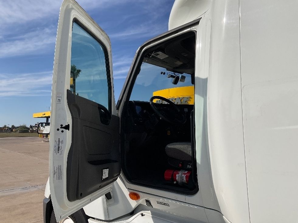 Sleeper Tractor-Heavy Duty Tractors-International-2022-LT625-Corpus Christi-TX-244,681\n\t\tmiles-$ 79,250 - Image 9
