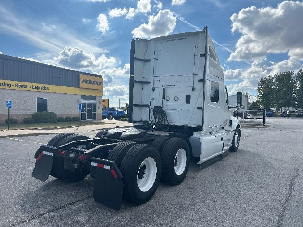 Sleeper Tractor-Heavy Duty Tractors-International-2022-LT625-Davenport-IA-434,976\n\t\tmiles-$ 62,250 - Image 7